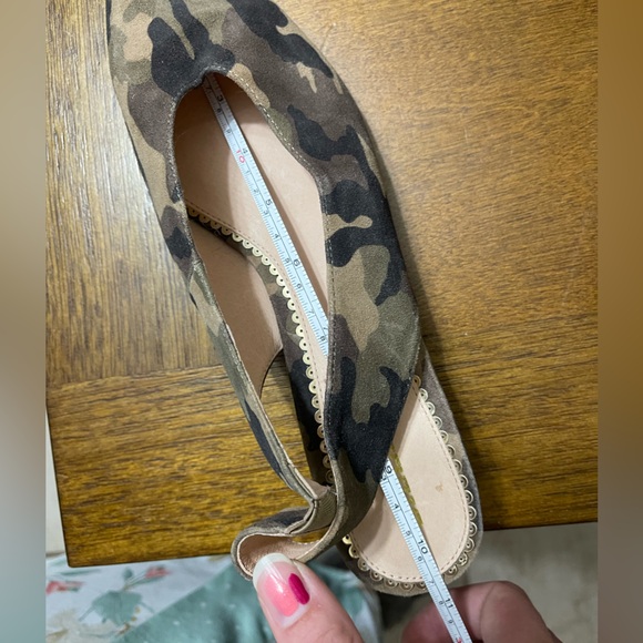 Anthropologie Silent D Camo Sling Back Pointed Toe Low Block Heel Sandals - Picture 8 of 8